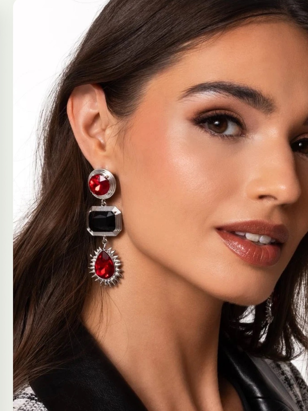 🔴◼️🔴 “ENTERTAINING THE THOUGHT” RED TRIPLE DROP POST EARRINGS ~ PAPARAZZI❗️ 🔴◼️🔴